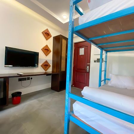 Downtown Hostels - Anjuna Buitenkant foto