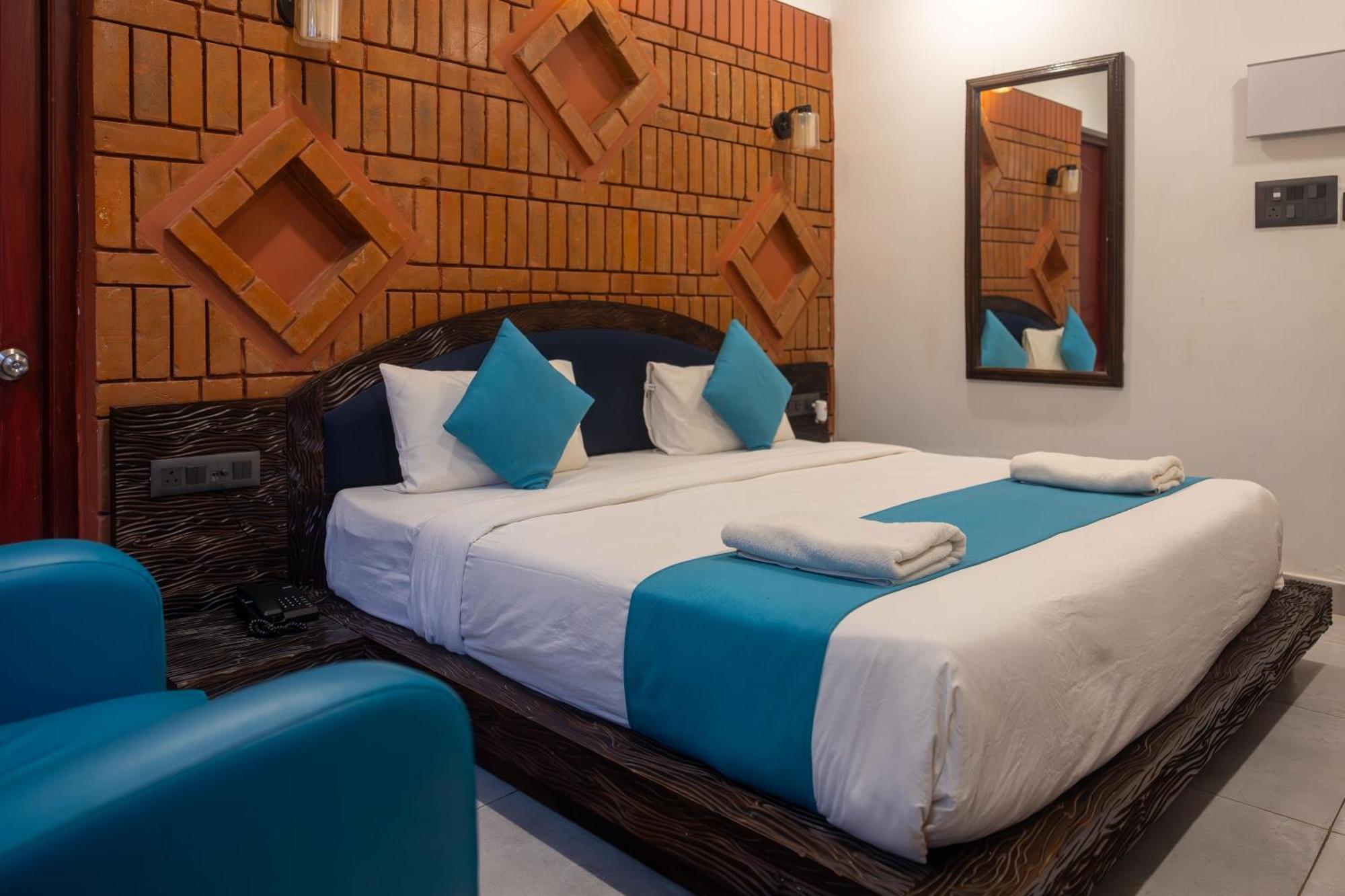 Downtown Hostels - Anjuna Buitenkant foto