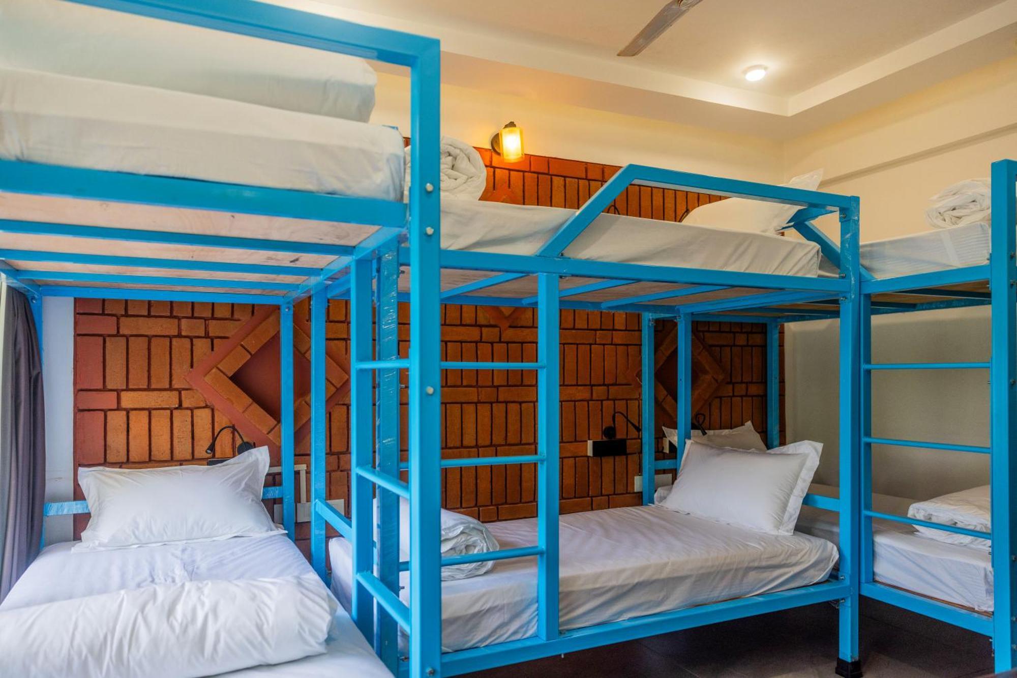 Downtown Hostels - Anjuna Buitenkant foto