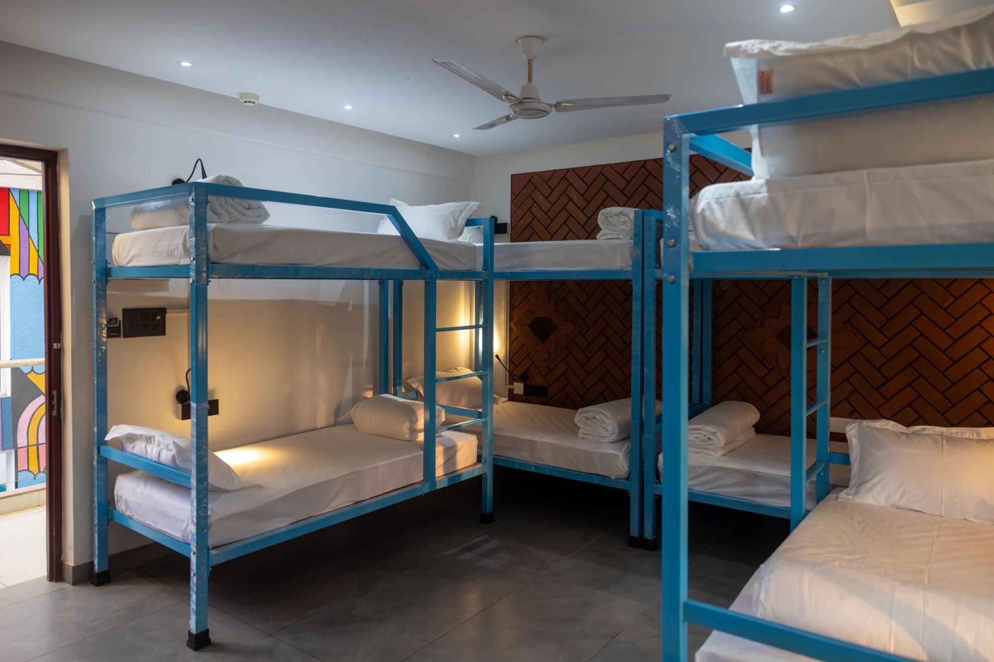 Downtown Hostels - Anjuna Buitenkant foto
